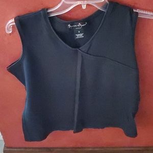 Sleeveless black shirt